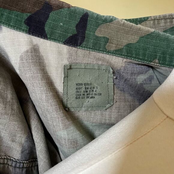 Vintage U.S. Army Woodland Camo BDU Jacket Medium Regular Ripstop Combat Coat - Picture 7 of 11